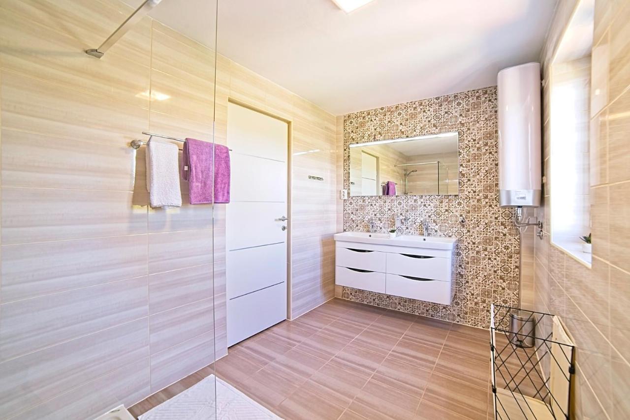 Holiday House Rab Kampor Exterior foto